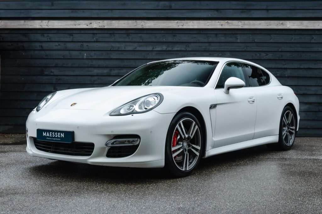 Porsche Panamera (970) 4.8 Turbo
