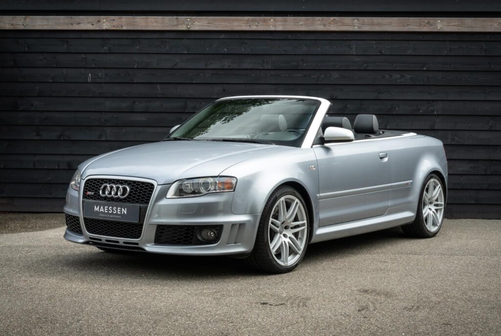 Audi RS4 Cabriolet (B7) 4.2 FSI
