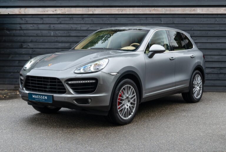 Porsche Cayenne 4.8 Turbo