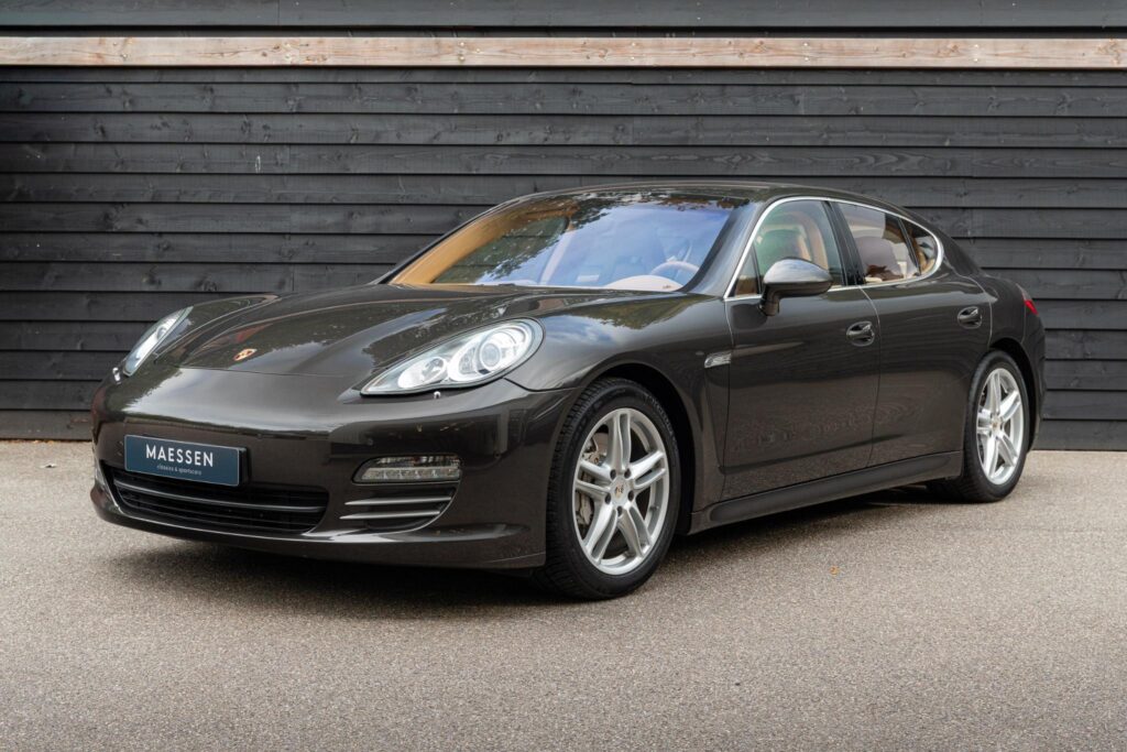 Porsche Panamera (970) 4.8 4S