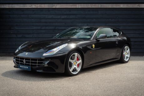 Ferrari FF 6.3 V12